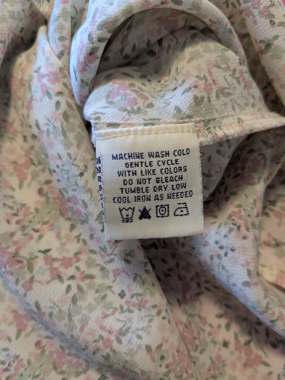Faded Glory Vintage Pink and Cream Floral Midi Dress with Tie Neck - Picture 11 of 11